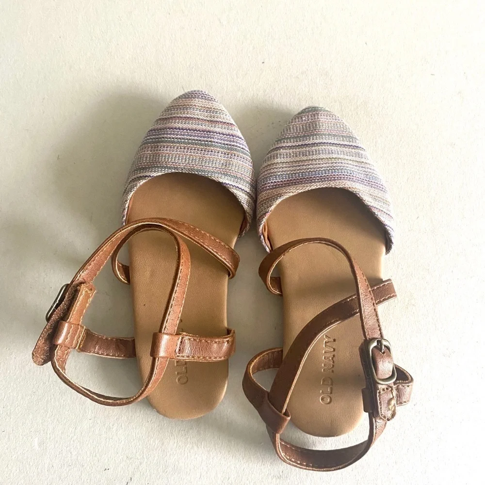 Old navy toddler stripped pointy toe sandal